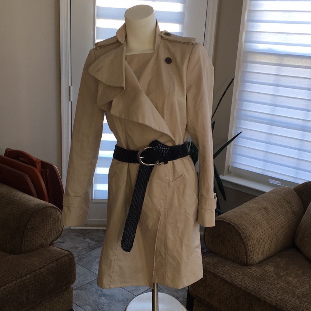 DVF KHAKI LINED ASYMMETRIC FRONT BISHOP COLLAR TRENCH COAT EUC SIZE 8